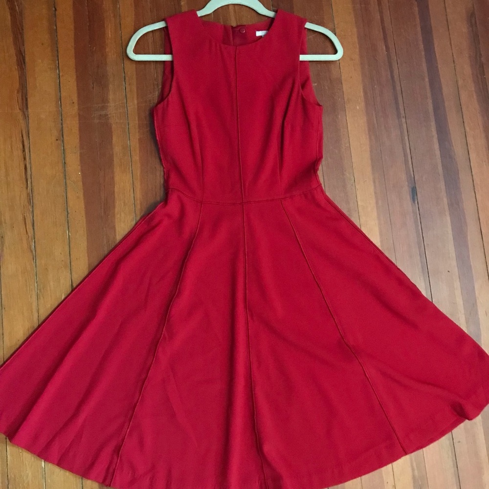 💃🏻 H&M Red fit-and-flare dress Sz 4